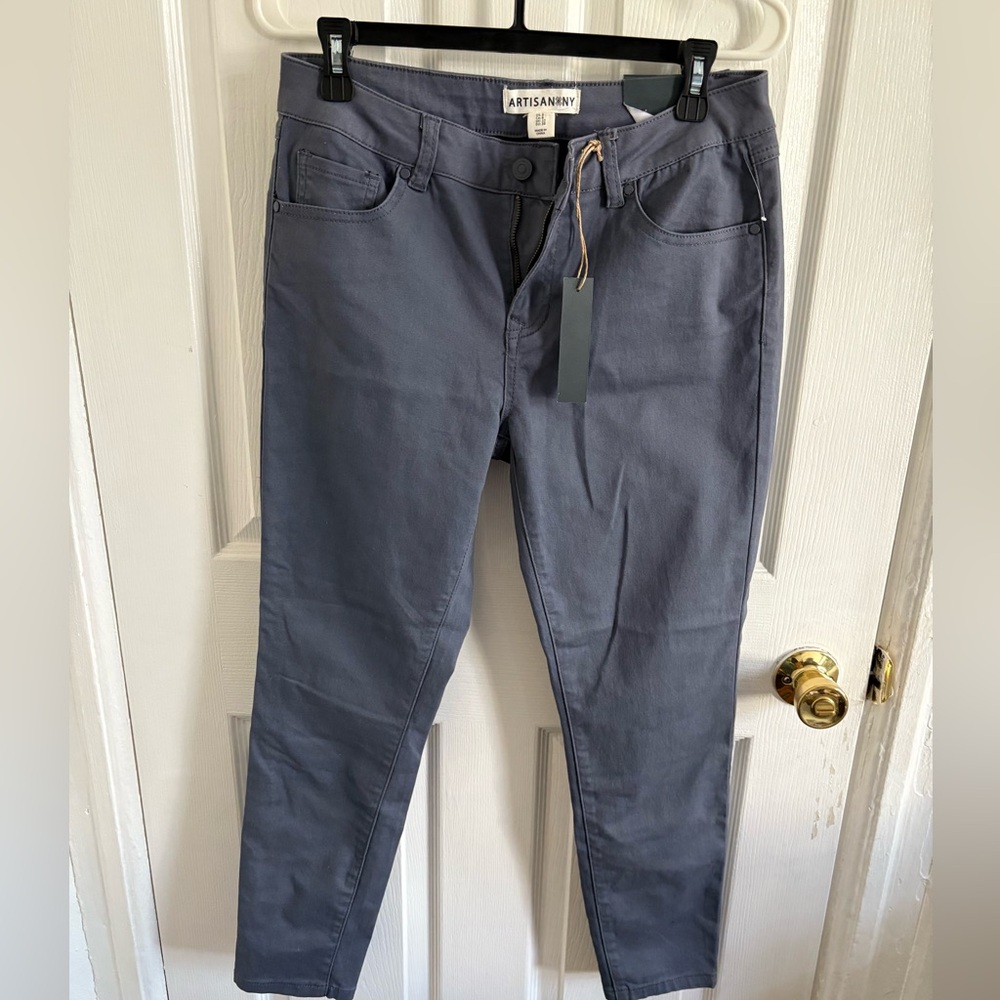 Women’s Gray Jeggings